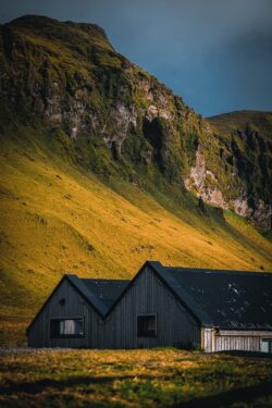 houses-7495861_640